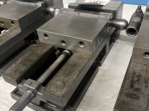 6” Vise, Kurt 3600v