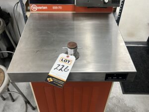 Mass Spectrometer Leak Detector, Varian Mdl.936 S/N:63F-056