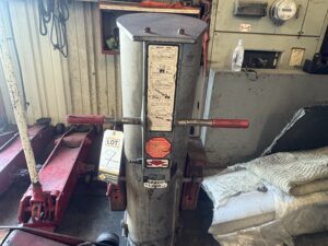 Gray TSU 55 Truck Scissor Jack