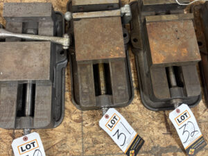 Kurt 6 in Heavy Duty Vise