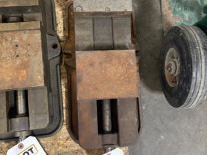 Kurt 6 in Heavy Duty Vise