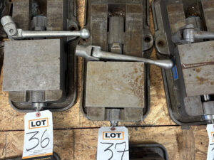 Kurt 6 in Heavy Duty Vise