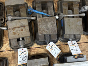 Kurt 6 in Heavy Duty Vise