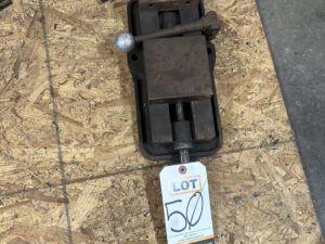 Kurt 6 in Heavy Duty Vise