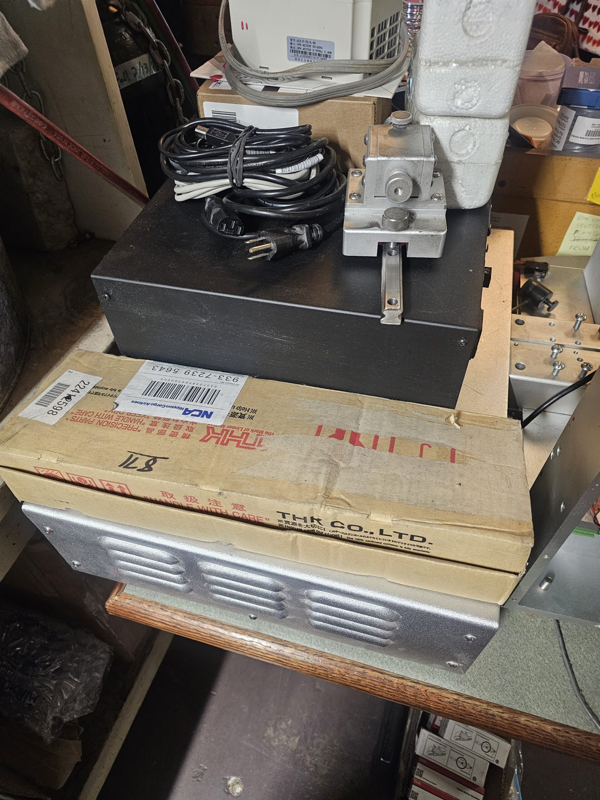 NEO Desktop CNC Milling / Engraving Machine with 4th-Axis Rotary Chuck, Precision Benchtop CNC Machining System - Image 10
