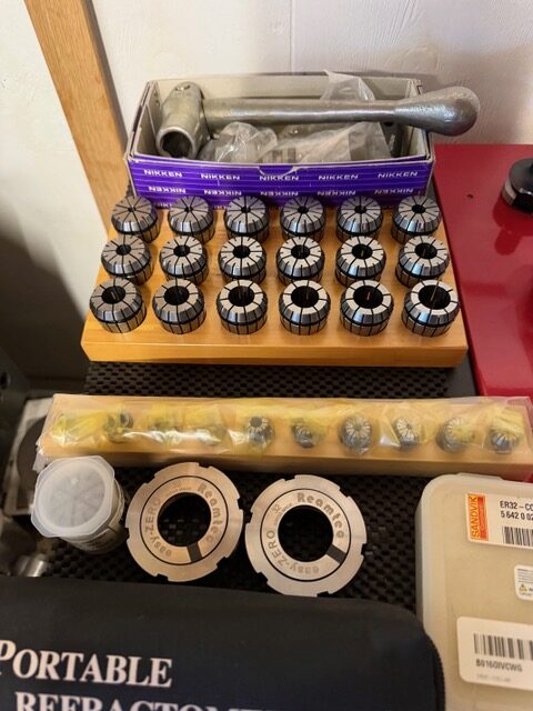 Collet set and additional tooling accessories in the available lot
