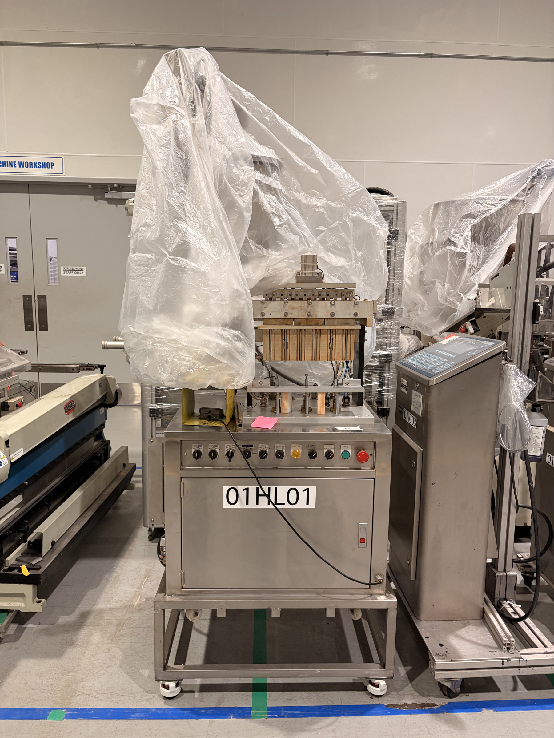 Hao Ying L-95NB27 Hot Pour Machine, source machine 16, shown in the supplier photograph.